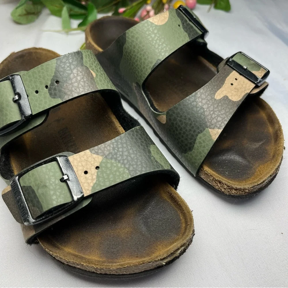 Birkenstock Arizona Little Kids Size 10 Camouflage Sandals Adjustable Straps